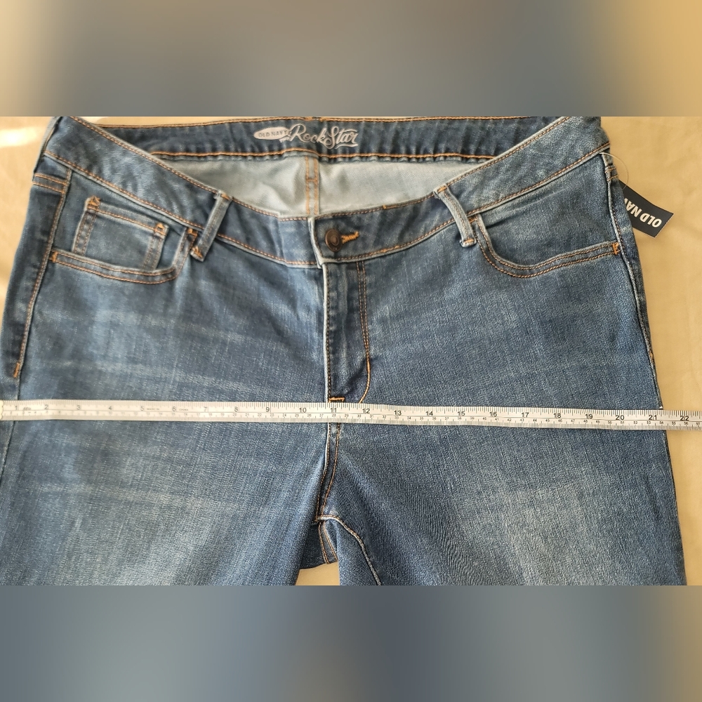 Old Navy Women's Rockstar Jeans, Size 18 Blue, Denim NWT. - Picture 8 of 14